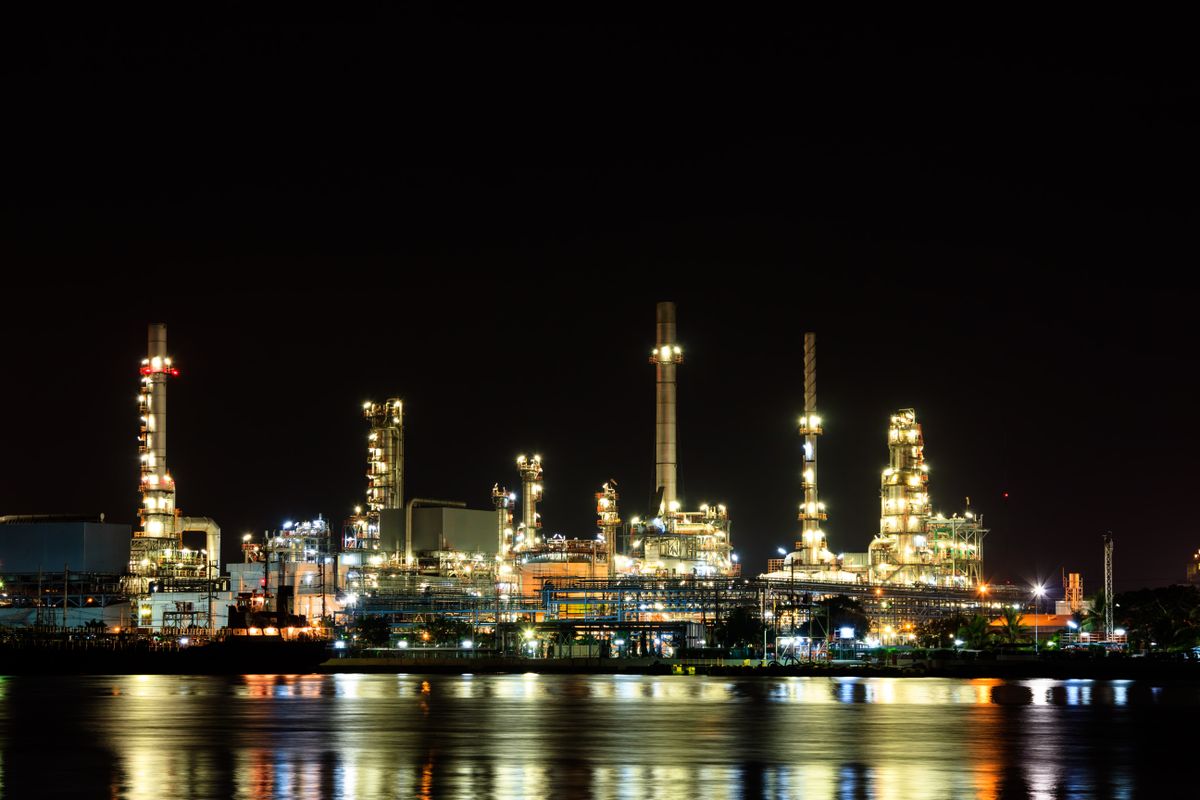 РУСЭЛ продолжает обеспечивать оборудованием нефтеперерабатывающую отрасль