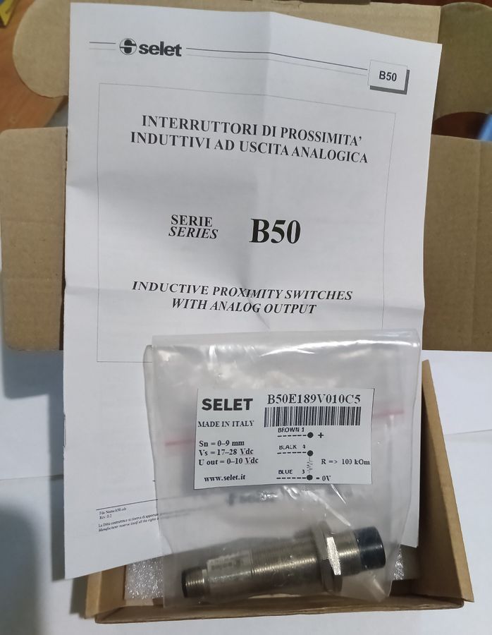 ПРОДАМ: B50E189V010C5 Selet индуктивный датчик с аналоговым выходом 0-10В.