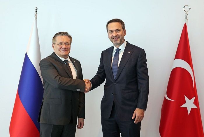 Генеральный директор «Росатома» Алексей Лихачев и министр энергетики Турции Альпарслан Байрактар обсудили сотрудничество